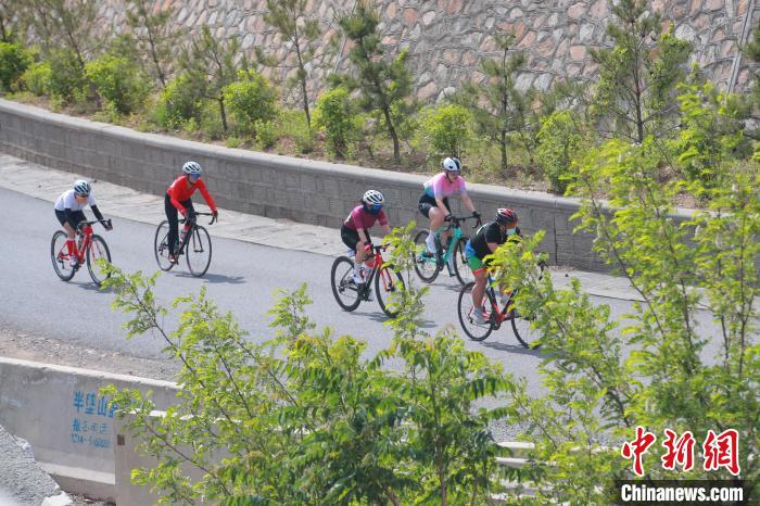 承德兴隆山开启京津冀全民健身新篇章:爱长城