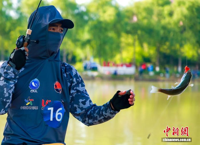 宁夏银川选拔赛暨户外嘉年华启幕 路亚高手齐聚