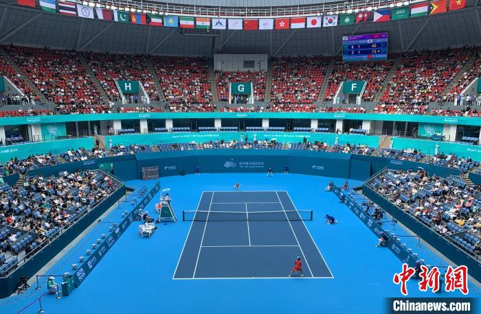 杭州亚运会网球赛开赛 中国男双组合强势晋级