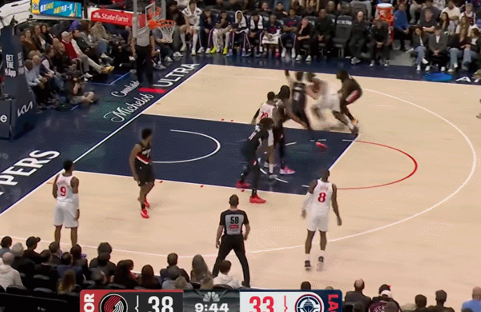 开拓者终结快船五连胜，小卡23分难救主