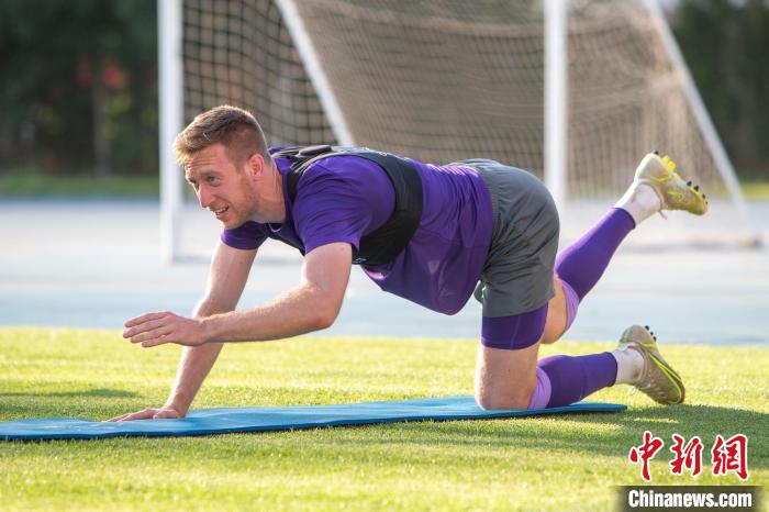 贝里奇伤愈复出献神射 天津津门虎逆转申花创不