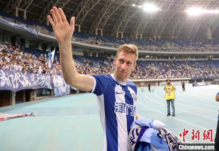 贝里奇伤愈复出献神射 天津津门虎逆转申花创不