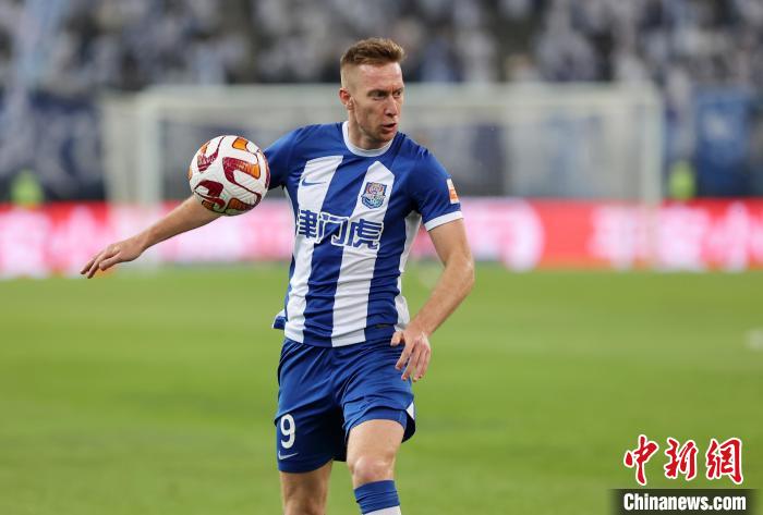 贝里奇伤愈复出献神射 天津津门虎逆转申花创不