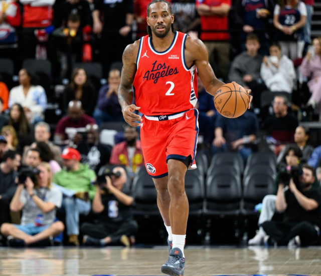 伦纳德创历史纪录 快船轻取独行侠稳居附加赛行